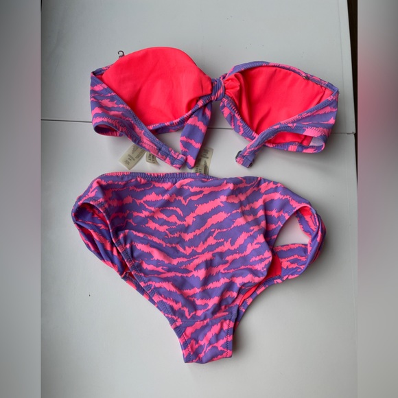 Victoria’s Secret bandeau bikini - Picture 2 of 5